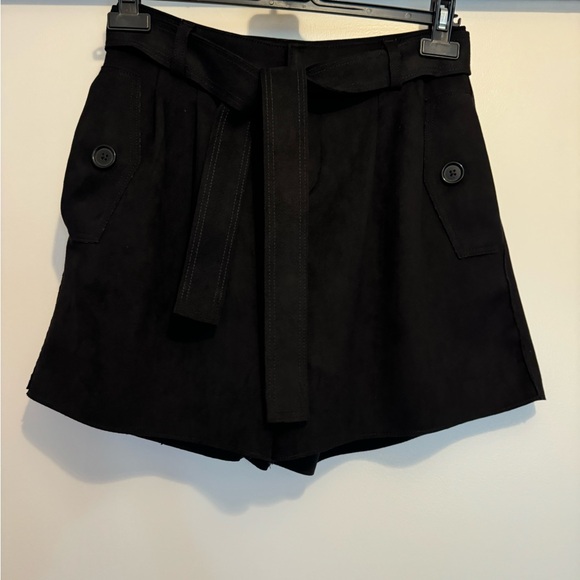 Banana Republic Shorts Size 2 - Picture 3 of 4